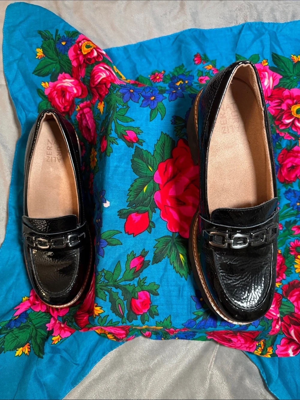 Naturalizer Black Patent Leather platform Loafers with Buckle Detail womens 9.5W